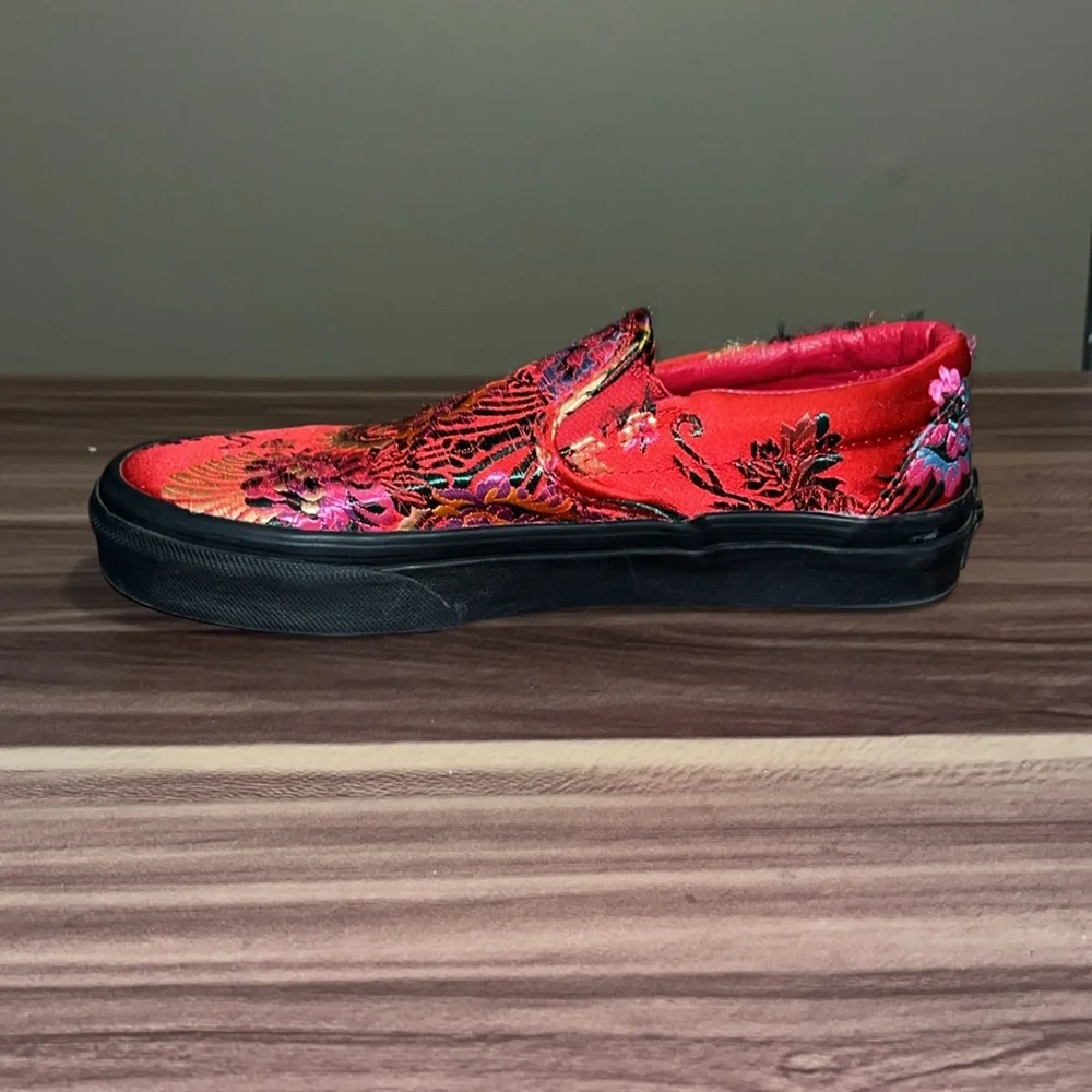 Vans classic festival slip on red satin Chinese new year women sz 5 1/2 men’s 4 - Picture 8 of 13
